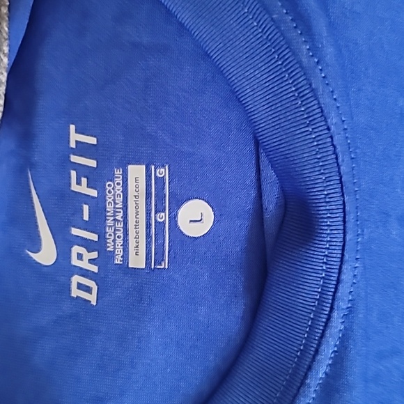 Men's Nike Dri Fit Tshirt - Picture 4 of 4